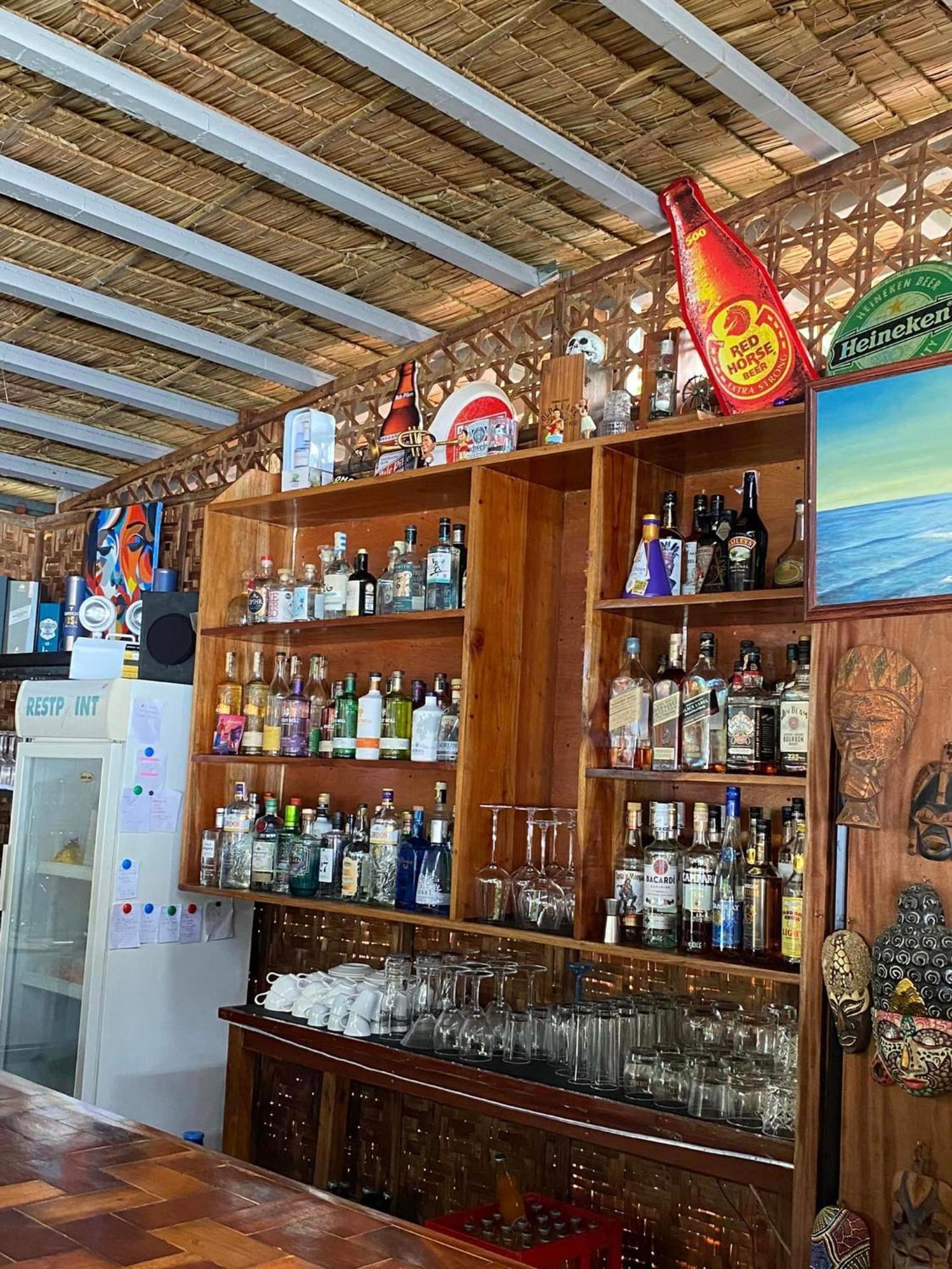 Jush Native And Glamping Hotel Dauis Kültér fotó